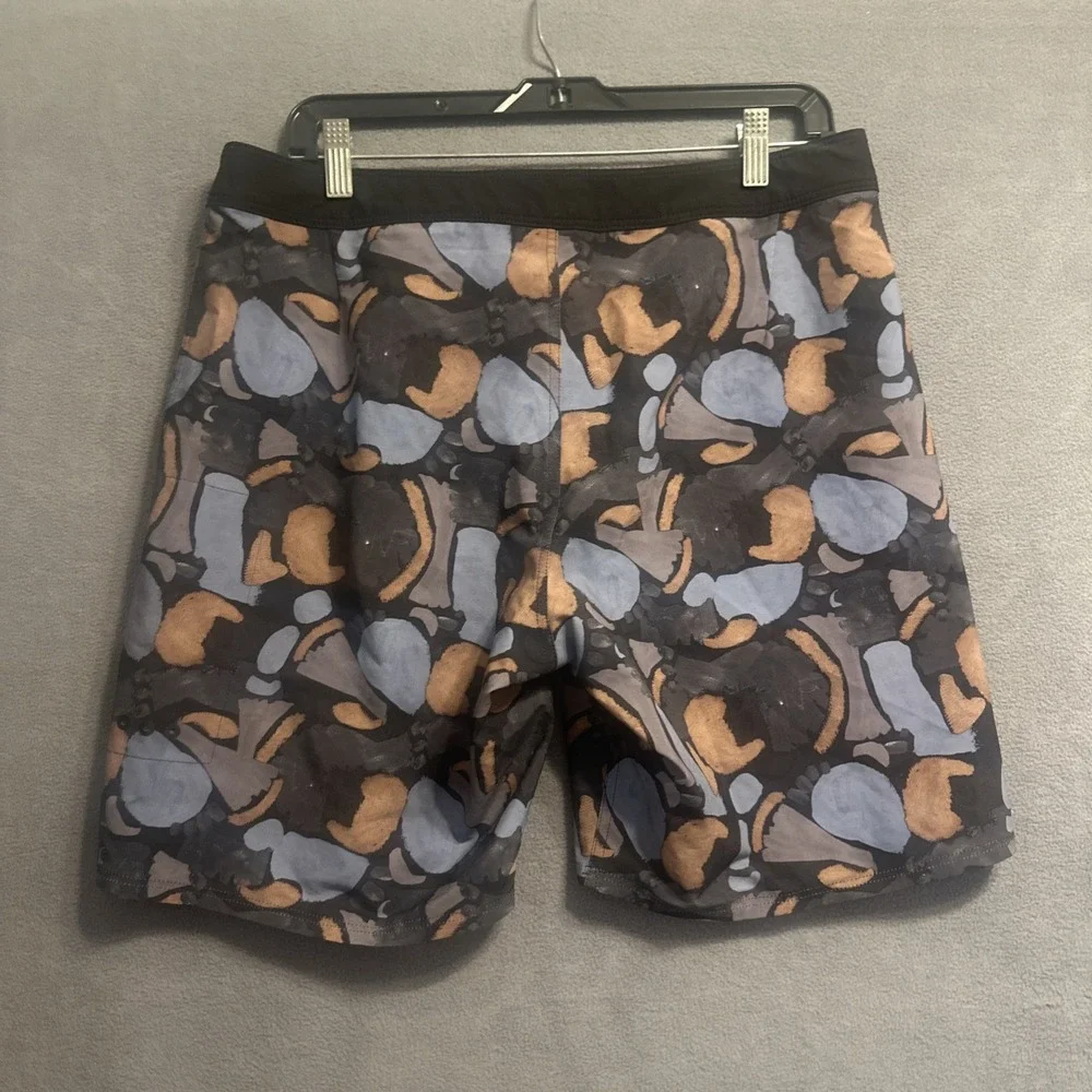 Vuori infinity boardshorts